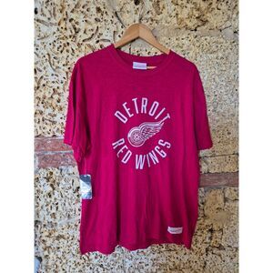 Detroit Red Wings Mitchell & Ness NHL Men's Large Red Graphic T-Shirt Hockey